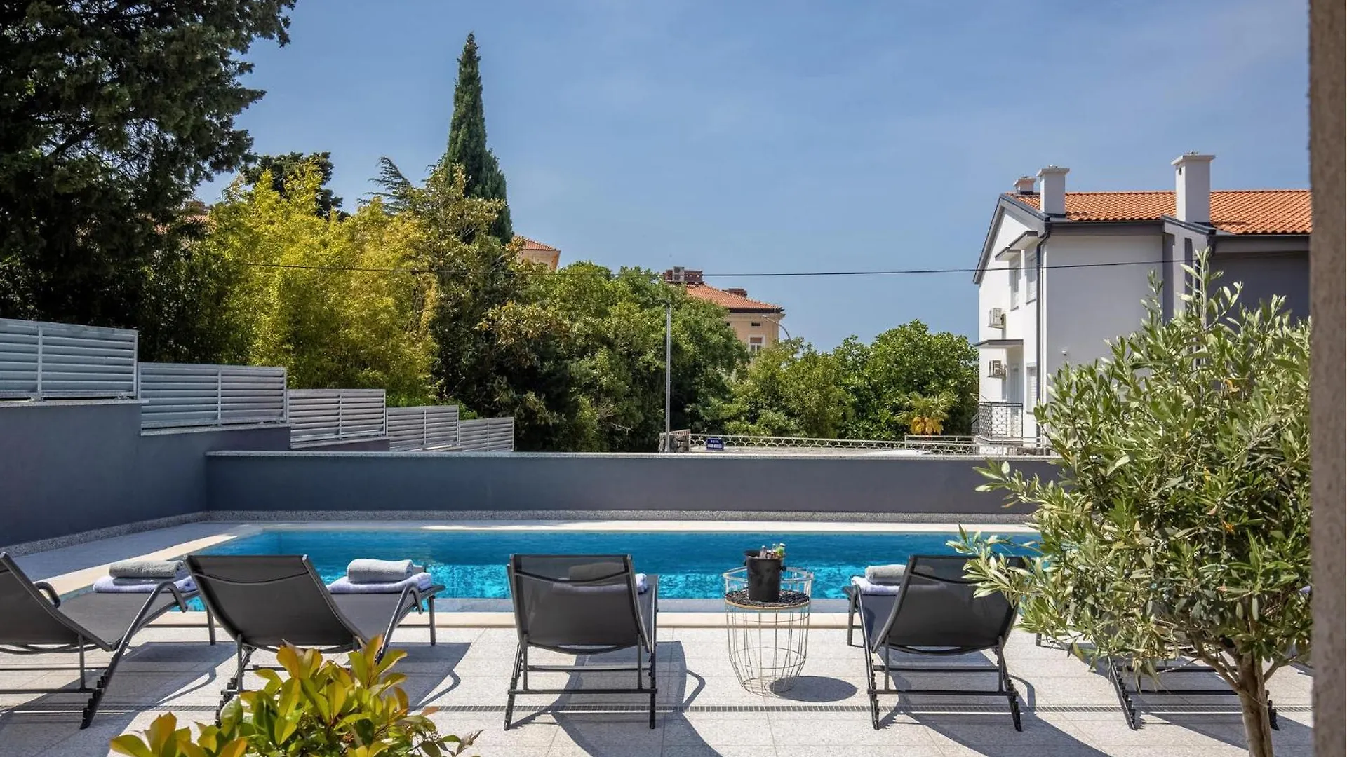 Gorgeous Apartment In Crikvenica With Kitchen 0*,  Κροατία
